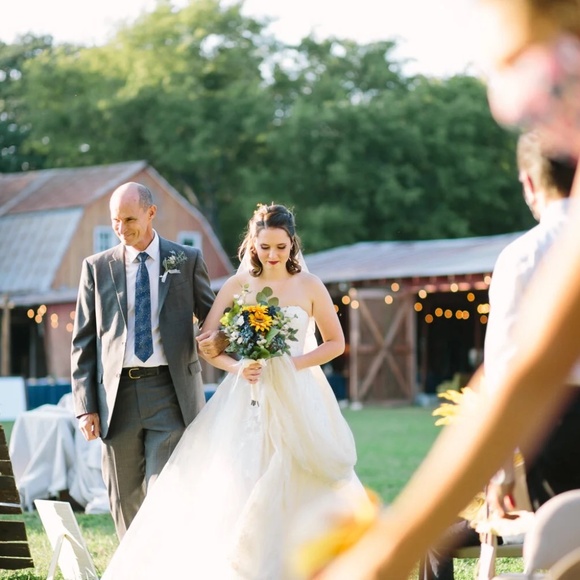 David’s Bridal Ivory Sheer Lace and Tulle Ball Gown Wedding Dress - Picture 6 of 10